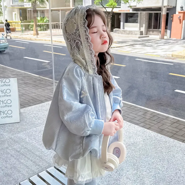 女童秋季外套2025新款洋气儿童连帽薄款女宝宝春秋韩版时髦上衣