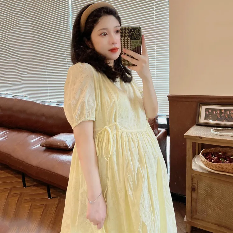 夏季孕妇连衣裙气质宽松泡泡袖高级感法式裙子蕾丝碎花裙时尚显瘦