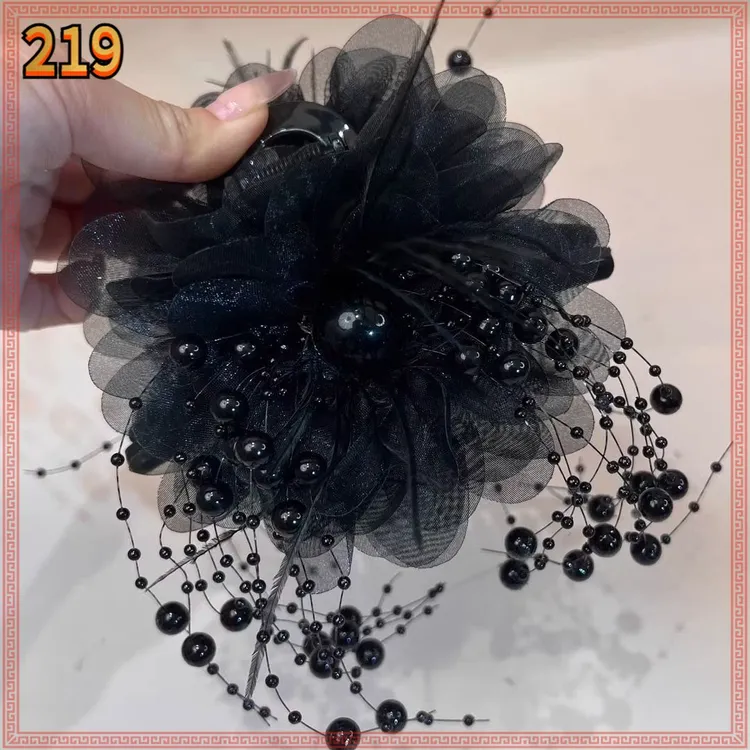 牡丹花羽毛流苏抓夹女新款发夹后脑勺显发量蓬松高颅顶鲨鱼夹D922