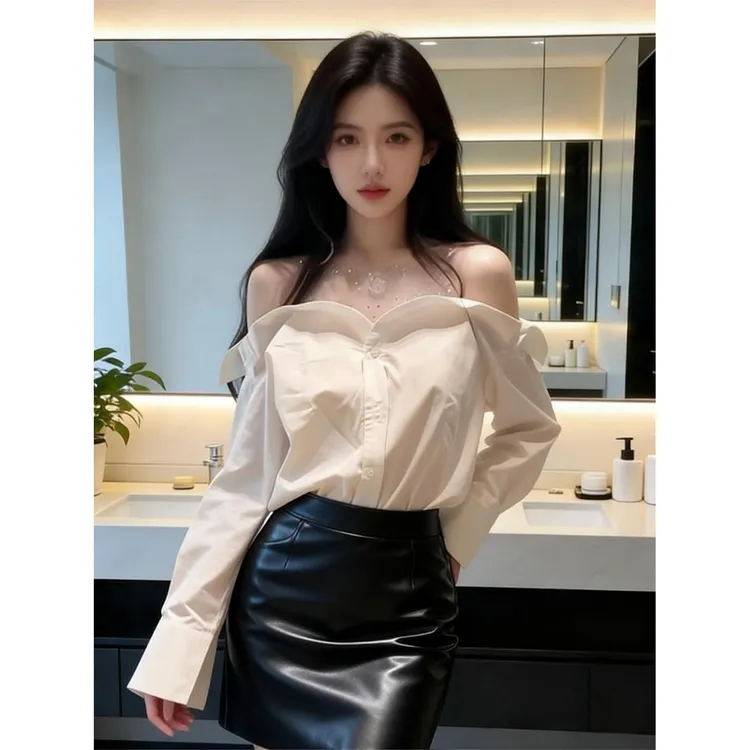 气质名媛风烫钻拼接露肩长袖衬衫女秋冬新款假两件辣妹风短款上衣