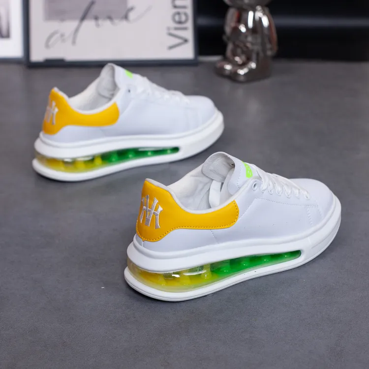 2025秋冬情侣增高小白鞋厚底真气垫小个子必备经典百搭款多巴胺