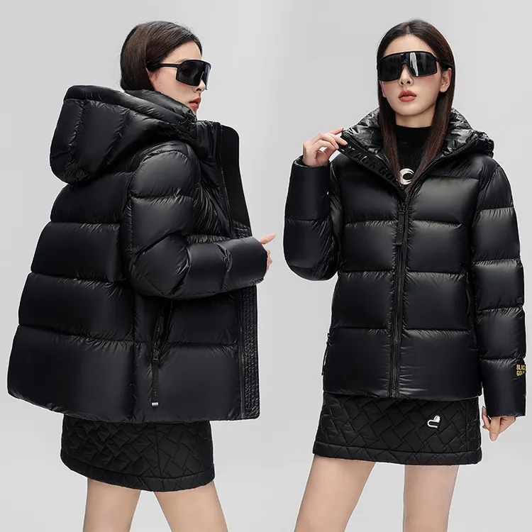 100g以下高端黑金鹅绒冬季短款羽绒服女士2025年加厚保暖百搭时尚
