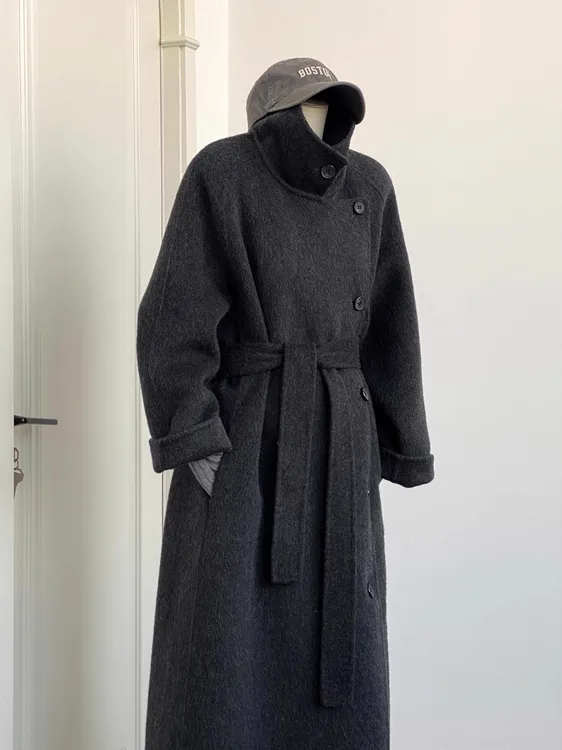 正流行呢子大衣女2025冬季新款小个子高级感赫本风加厚羊毛呢外套