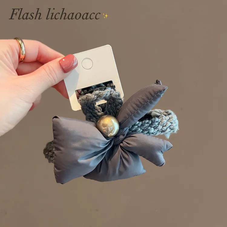 韩国高端发饰设计感青灰蝴蝶结抓夹秋冬新款毛织发夹女大号鲨鱼夹