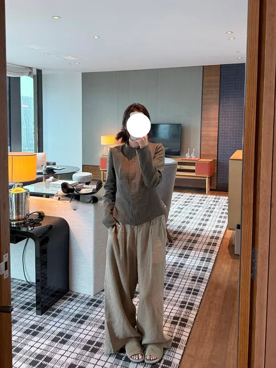 亚收腰暗门襟短款修身外套休闲通勤高智感夹克女