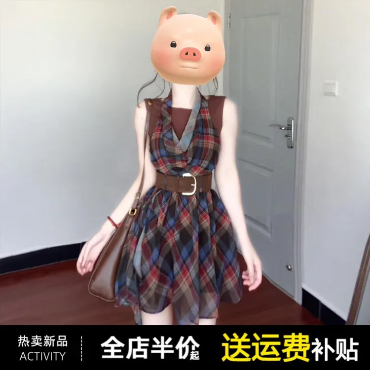 2025新款高级感无袖挂脖格子连衣裙子女夏季辣妹收腰后妈复古短裙