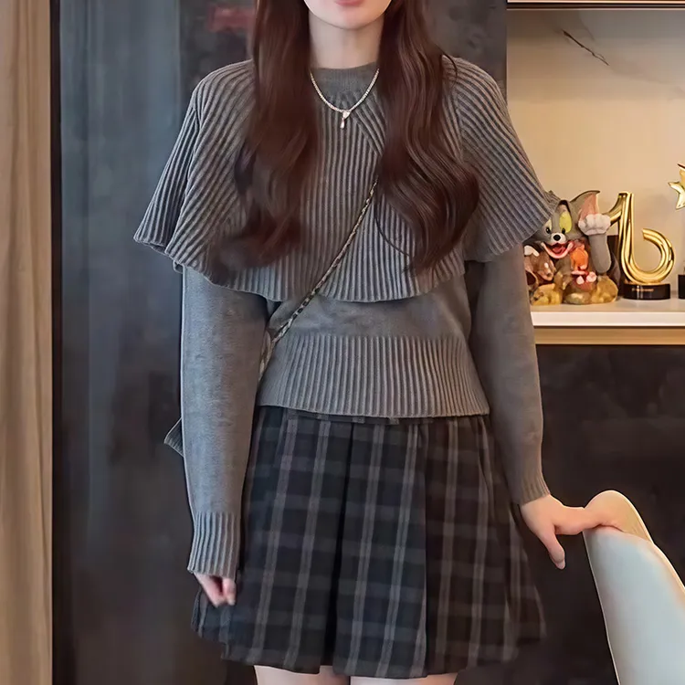 微胖ootd穿搭设计感假两件灰色长袖针织衫女秋季大码显瘦时尚上衣