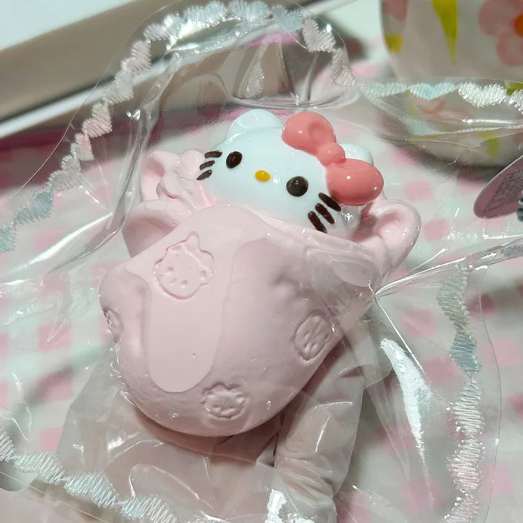 kt宝宝卷捏捏乐可爱奶油泥感手工食品级硅胶解压玩具发泄减压捏捏