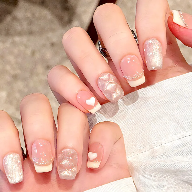 【奶油小香】纯手工穿戴甲高端光疗美甲粉嫩小可爱指甲贴气质显白