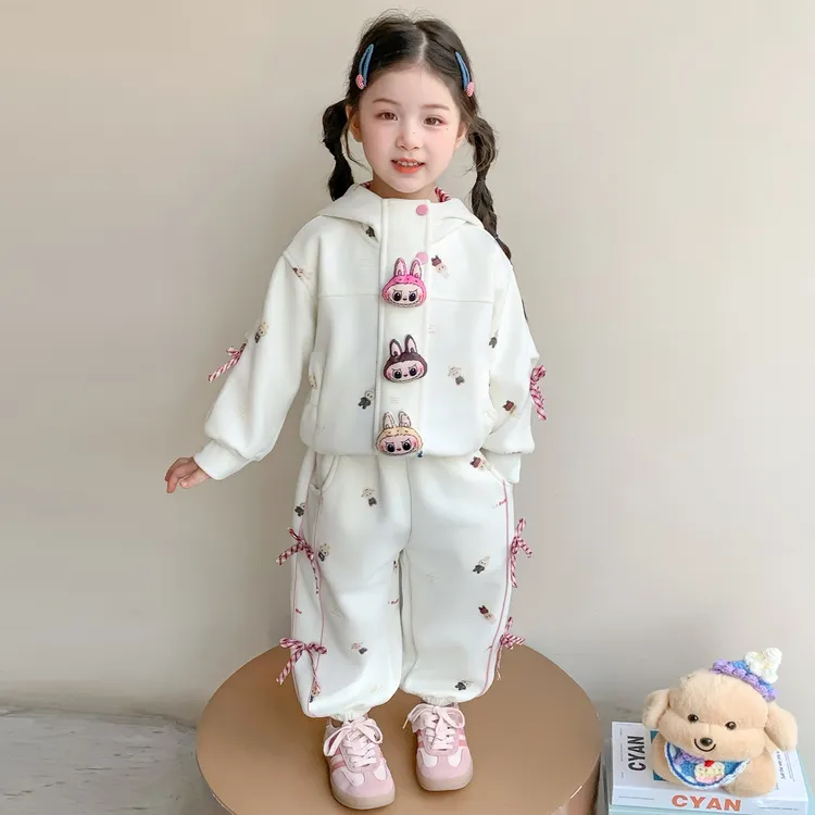 女童秋装套装2025新款4-6岁幼儿园潮款小童女宝春秋季炸街两件套