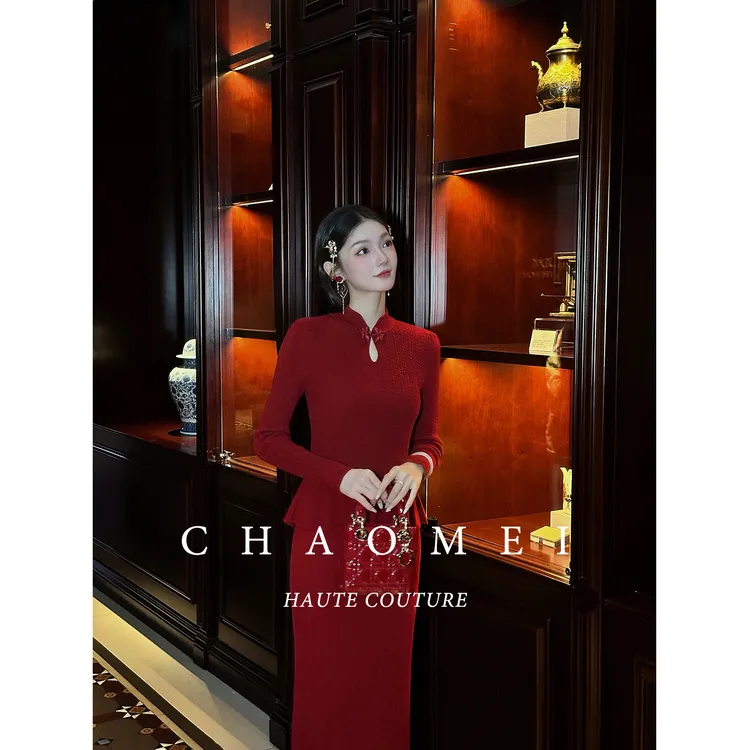 冯（CHAOMEI【初见】法式千金风绵羊毛复古红+黑色针织衫上衣+半裙