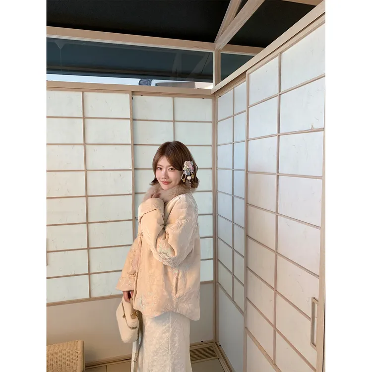 酒心微胖定制 花涧云盈 秋冬新中式夹棉丝绒钉珠保暖国风毛领外套