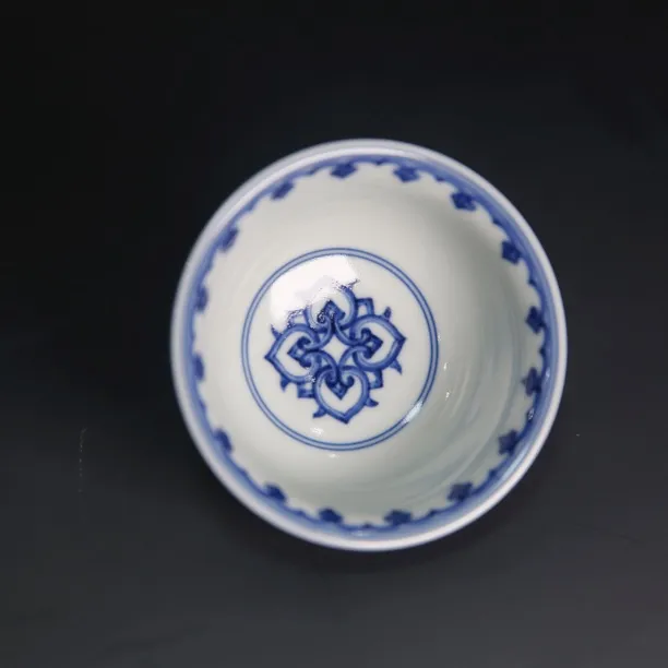 载物堂全手工青花宝相纹霁蓝单色釉压手杯景德镇手绘主人杯茶器