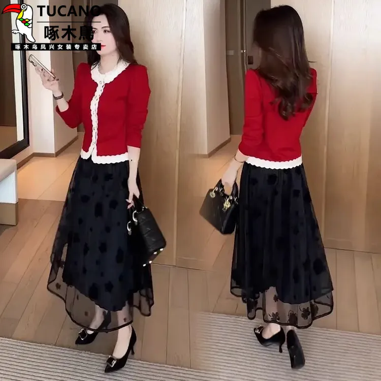 啄木鸟新款韩版修身甜美长袖T恤女蕾丝边拼接聚酯纤维春季潮