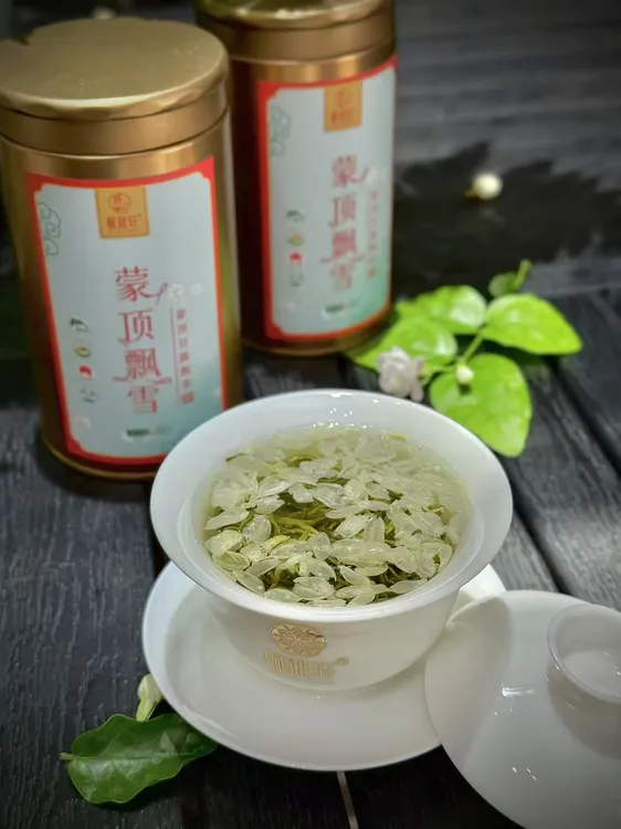 蒙顶飘雪,新鲜茉莉花茶,鲜香回甘,滋味饱满
