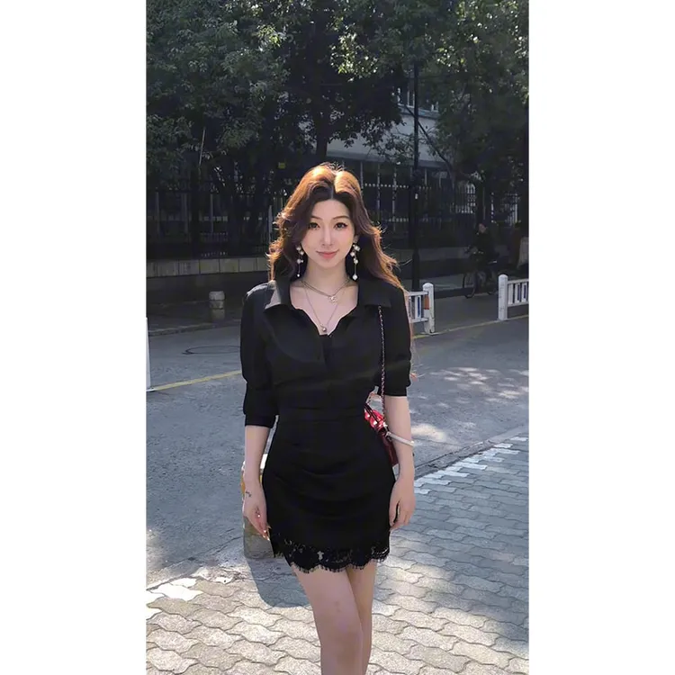 2025新款休闲百搭辣妹内搭蕾丝上衣气质设计感修身显瘦衬衫连衣裙