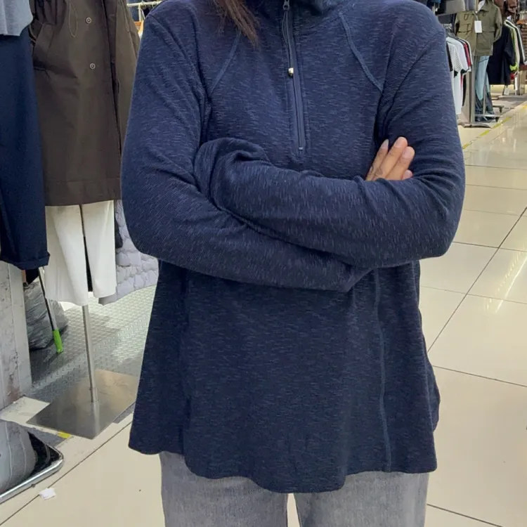 HMG舒适高弹力立领半拉链卫衣