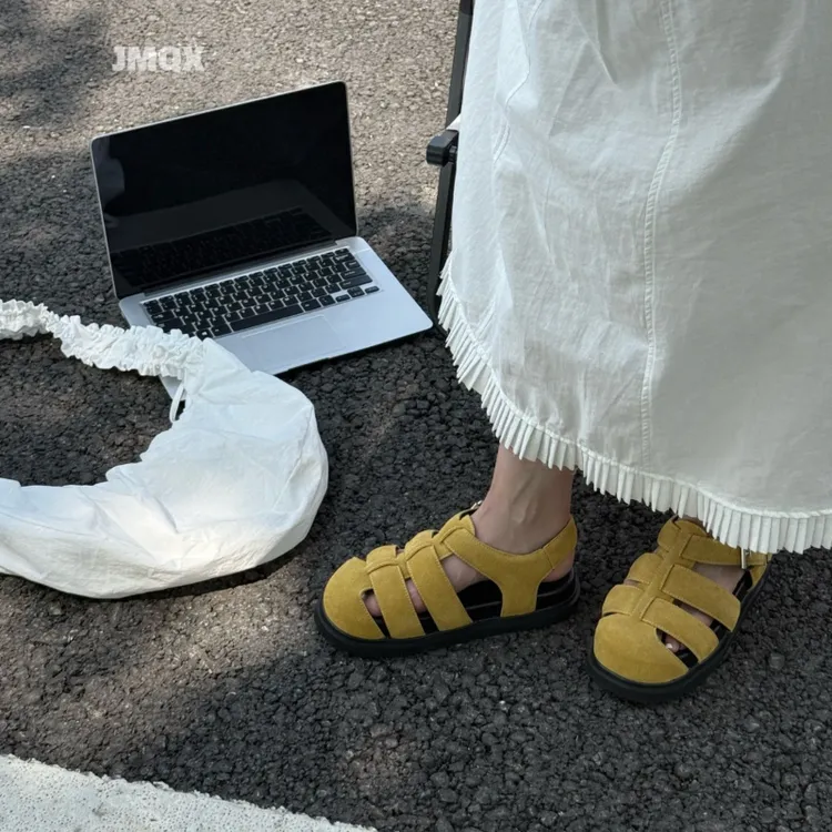 外穿百搭休闲舒适猪笼鞋女2025新款夏季民族风编织学生罗马凉鞋