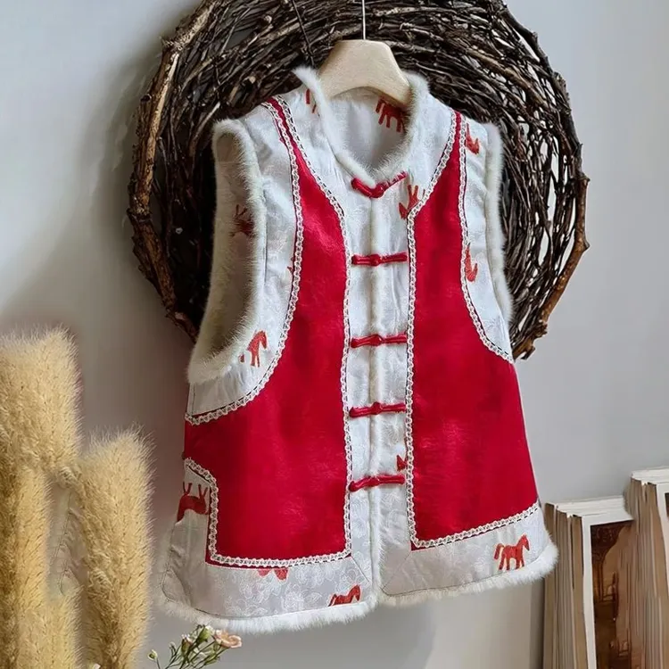 马到成功中国风红色双面穿水貂毛马甲女盘扣背心新年好运穿搭95