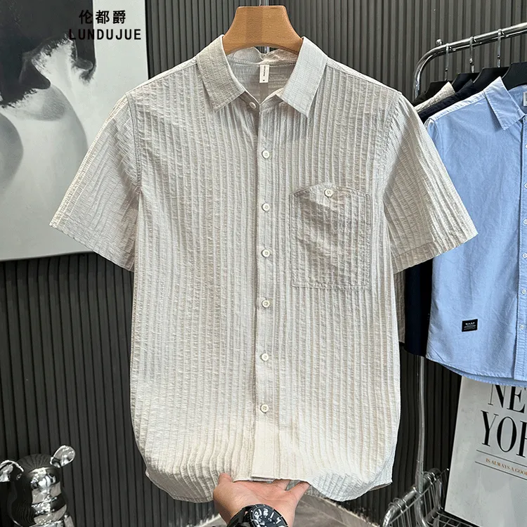 纯色男士衬衫短袖男士夏季帅气日系轻熟风暗条纹休闲宽松上衣薄款