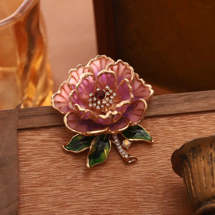 铜合金胸针 轻奢风时尚新款胸针ZB0329