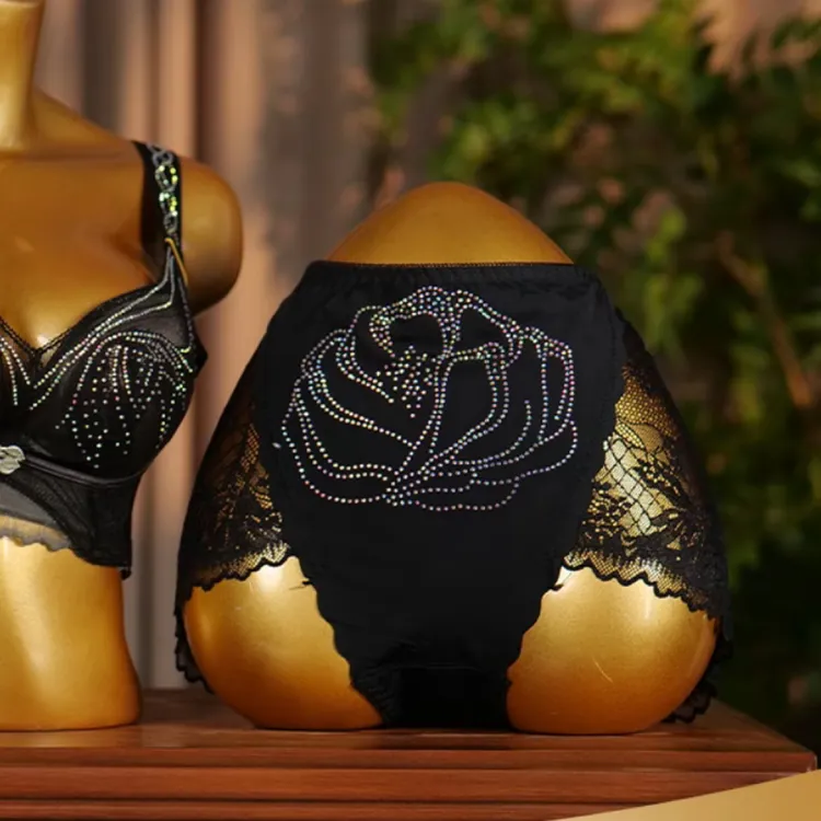 女士性感大码高腰三角冰丝烫钻立体绣花内裤Dlzea