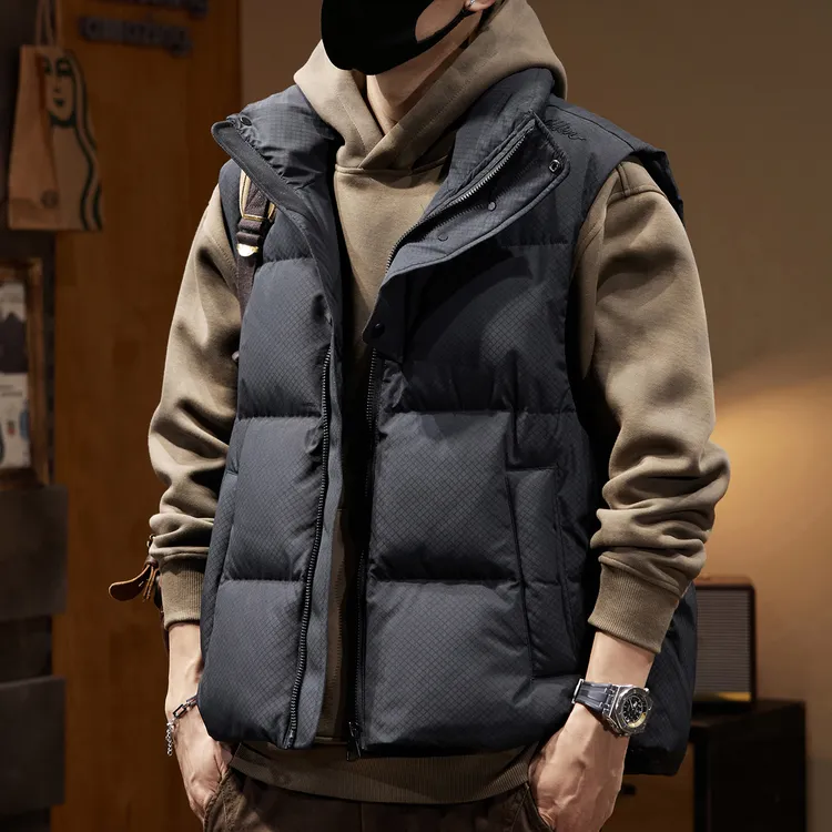 高级感蓬松鸭绒羽绒马夹男宽松大码2025冬季新款保暖外穿工装外套