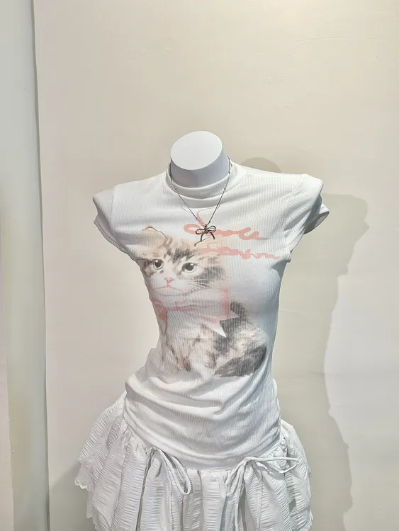 【木子林】甜辣妹纯欲猫咪印花正肩显瘦修身上衣