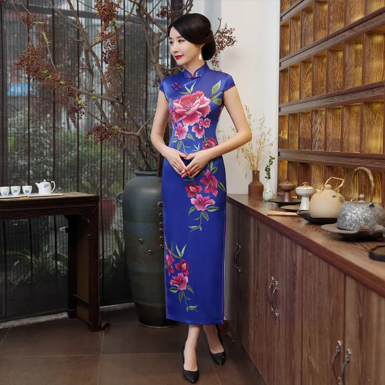 双层走秀丝锻旗袍