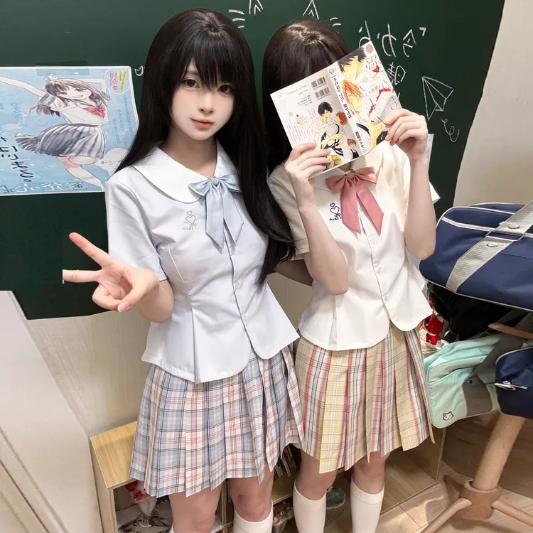 月璃初/小狐町jk短袖衬衫圆领jk制服套装收腰修身衬衫蓝色刺绣款