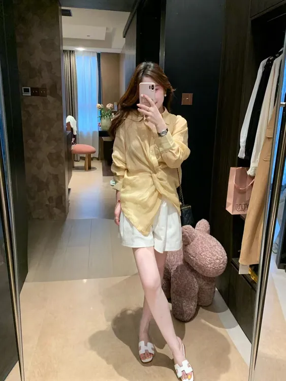 2025早春新款法式设计感小众扭结收腰设计衬衫上衣百搭休闲短裤