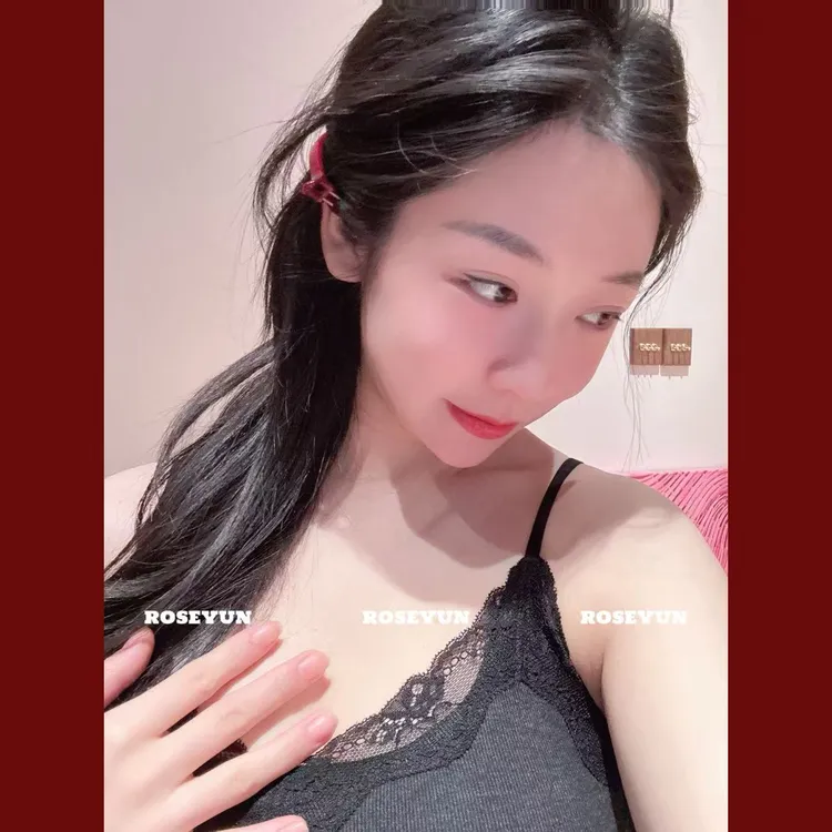 【Rose Yun】小暖炉V领桑蚕丝蕾丝保暖自发热保暖吊带背心 JY115161