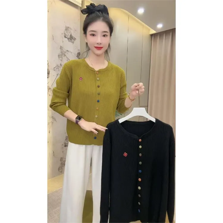 彩色扣纯色针织开衫长袖上档次上新洋气
