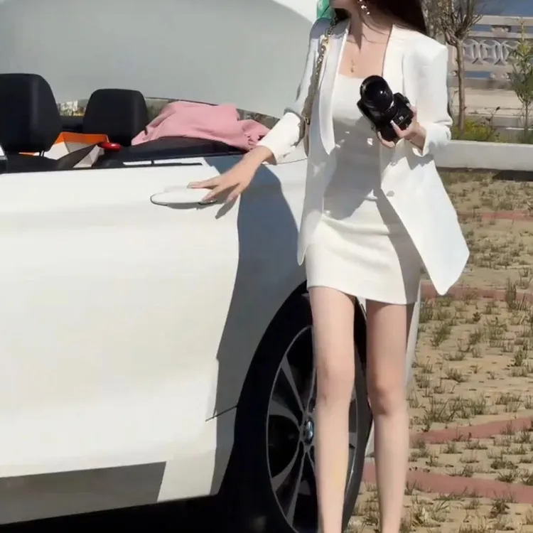 2025春季新款洋气时尚修身显瘦气质女士网红洋气两件套百搭款