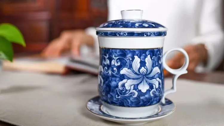 锦上添花茶水分离杯大容量办公茶具泡茶杯手工带盖复古家用陶瓷