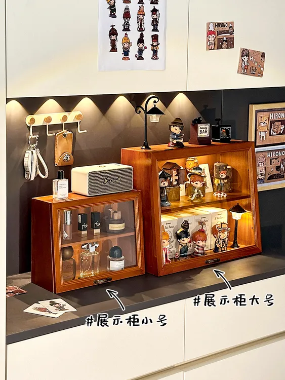 入户玄关摆件收纳盒木质双层斜面手办盲盒香水杂物多功能展示架子