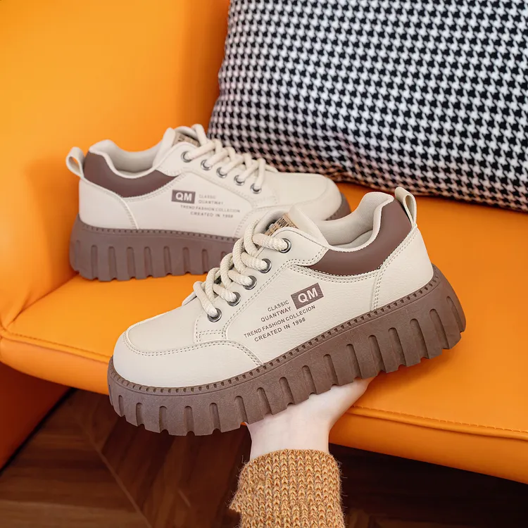 2025年秋季新款厚底百搭休闲鞋低帮时尚舒适韩版女鞋透气软底板鞋