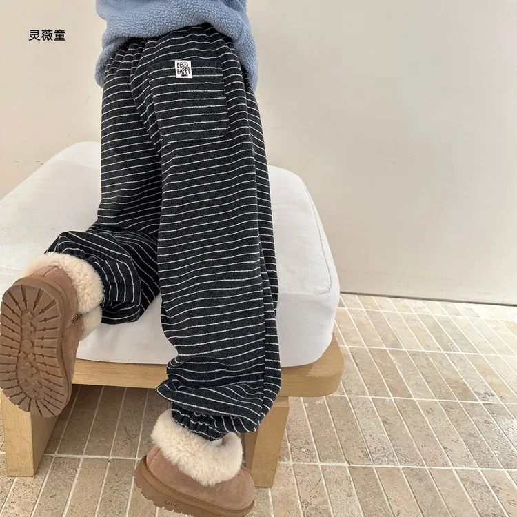女童冬季加绒裤子一体绒休闲运动长裤2025冬季新款洋气时髦条纹裤