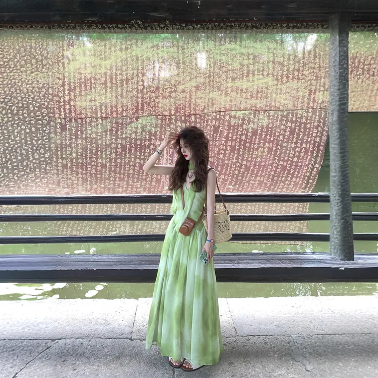 法式时尚仙女裙显瘦长款连衣裙绿色气质森系夏季裙子小众温柔