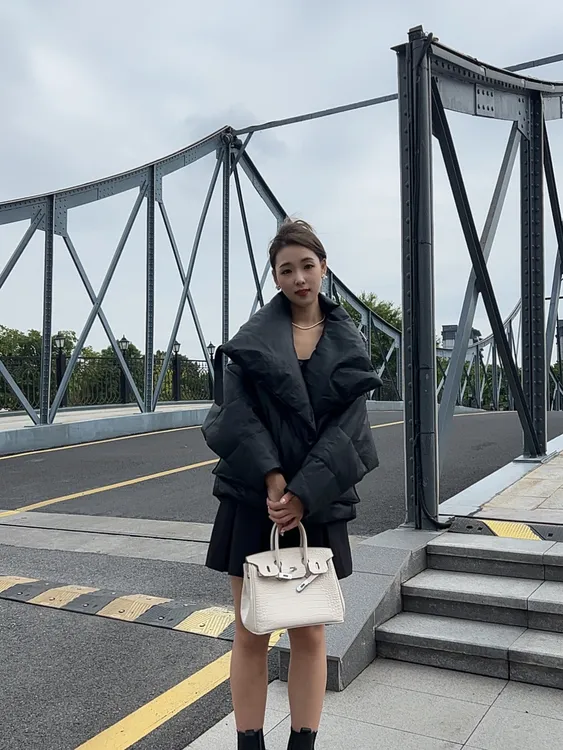 秋冬女款大翻领绵羊皮革鹅绒服外套时尚轻盈保暖百搭韩版 #21105