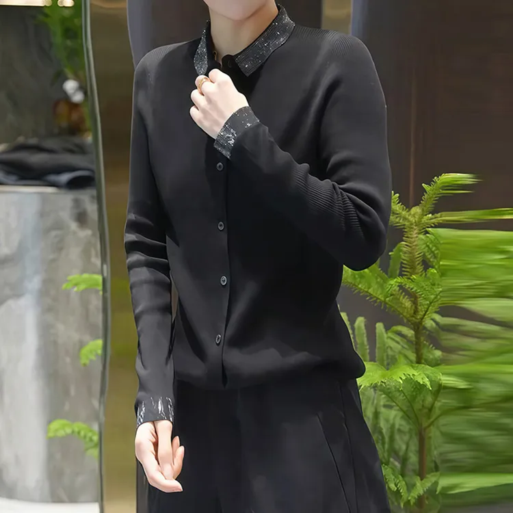 M907高级感烫钻翻领针织衫女长袖秋冬季新款遮肚打底上衣