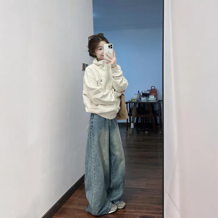 早秋韩系氛围感穿搭一整套慵懒风百搭卫衣外套阔腿牛仔裤两件套女