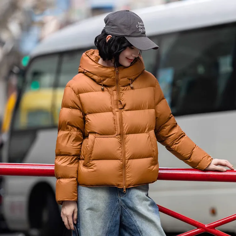 门店29&9/9！南瓜橘泡芙」巨蓬松零压感90鸭绒连帽羽绒服女 M14271