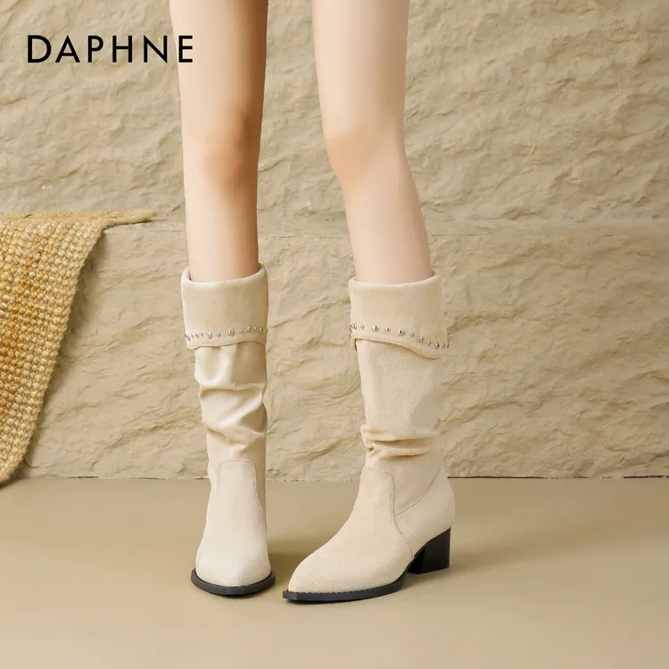 Y达芙妮粗跟长筒靴女2025新款秋冬复古铆钉尖头绒面韩版气质长靴Y