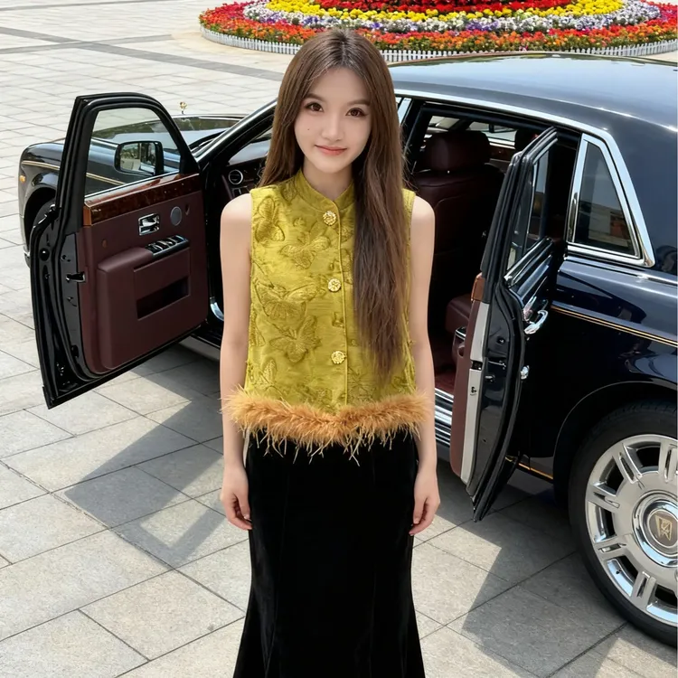 越越女装8172驼鸟毛蚕蚕提花短款原创复古新中式国风女装无袖马甲