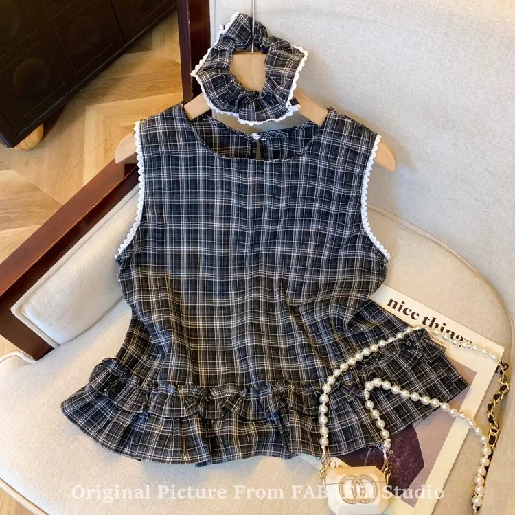 法式下摆红色格子衬衫女夏新款遮肚子裙摆背心娃娃衫蕾丝挖肩上衣