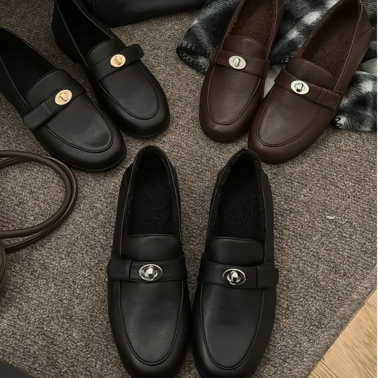 BAO/宝小姐2025休闲风秋防滑包裹性时尚休闲鞋复古软底休闲鞋