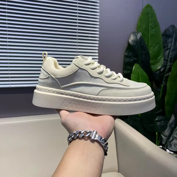 2024秋季新款潮流舒适百搭厚底轻便男士轻奢休闲男鞋（皮鞋码）