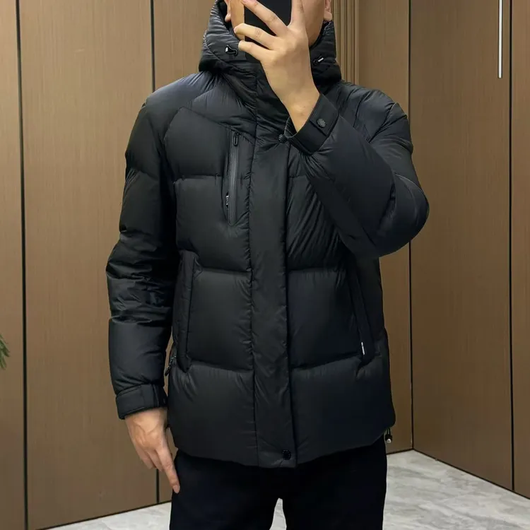 冬季爆款黑金锁温黑色连帽羽绒服轻盈保暖