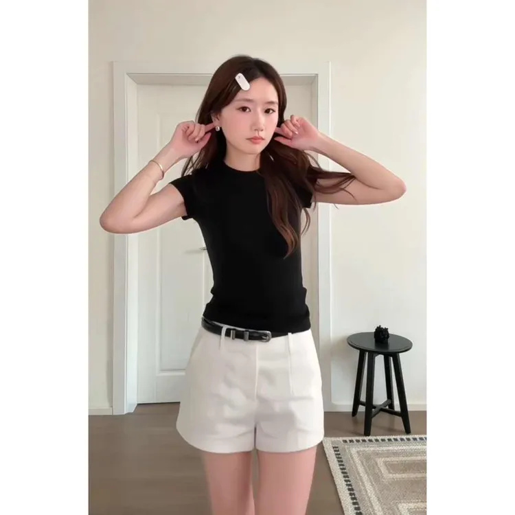 MARIE.COCO韩系时尚通勤黑色纯色短袖T恤上衣搭配时尚短裤两件套